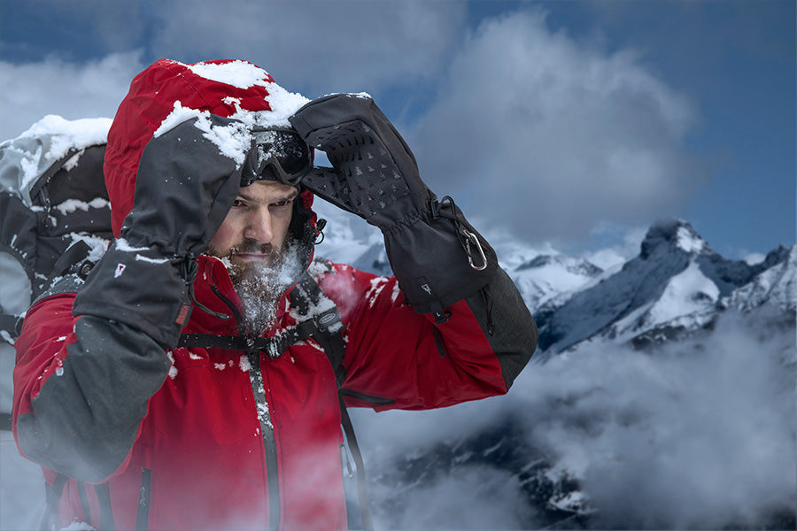 Elevate Your Winter Sports Experience with THE HEAT COMPANY's Innovative Gloves